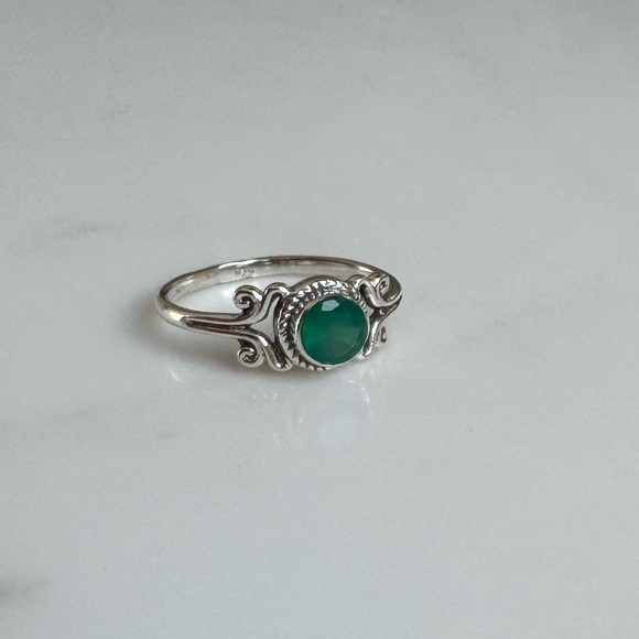 NWOT Sundance Pinecrest Ring, Green Onyx, Sterling Silver - Picture 2 of 7